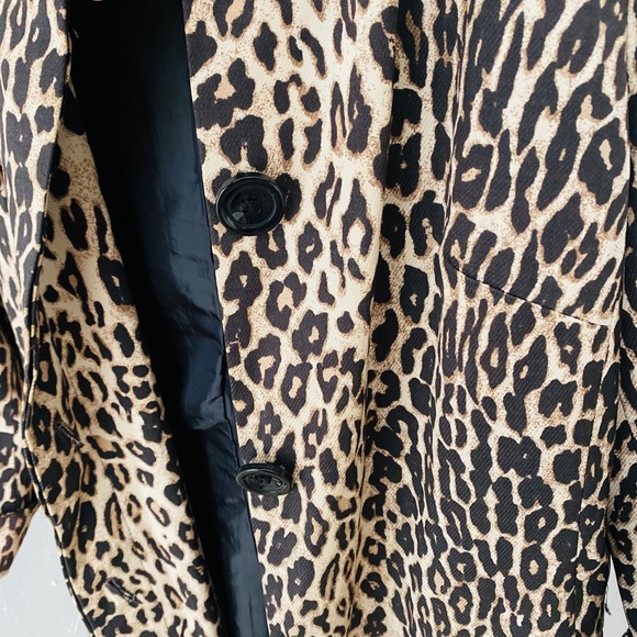 Animal Prints Coat - Picture 5 of 9